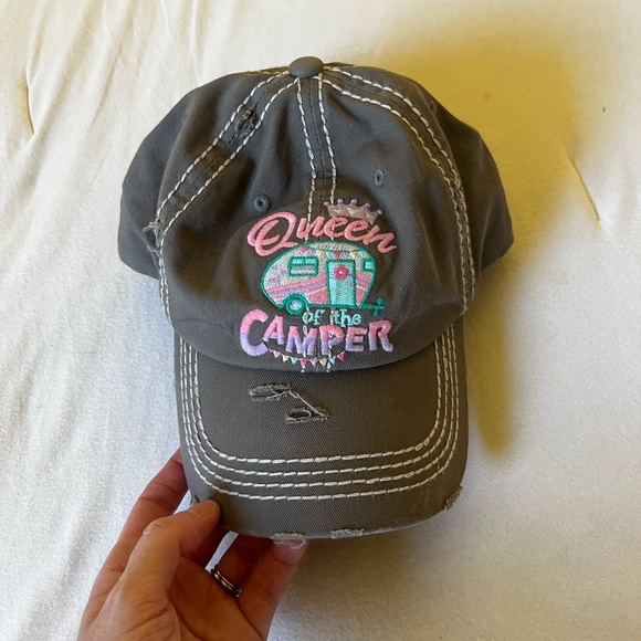 KBethos Queen of the Camper Hat - Picture 6 of 6